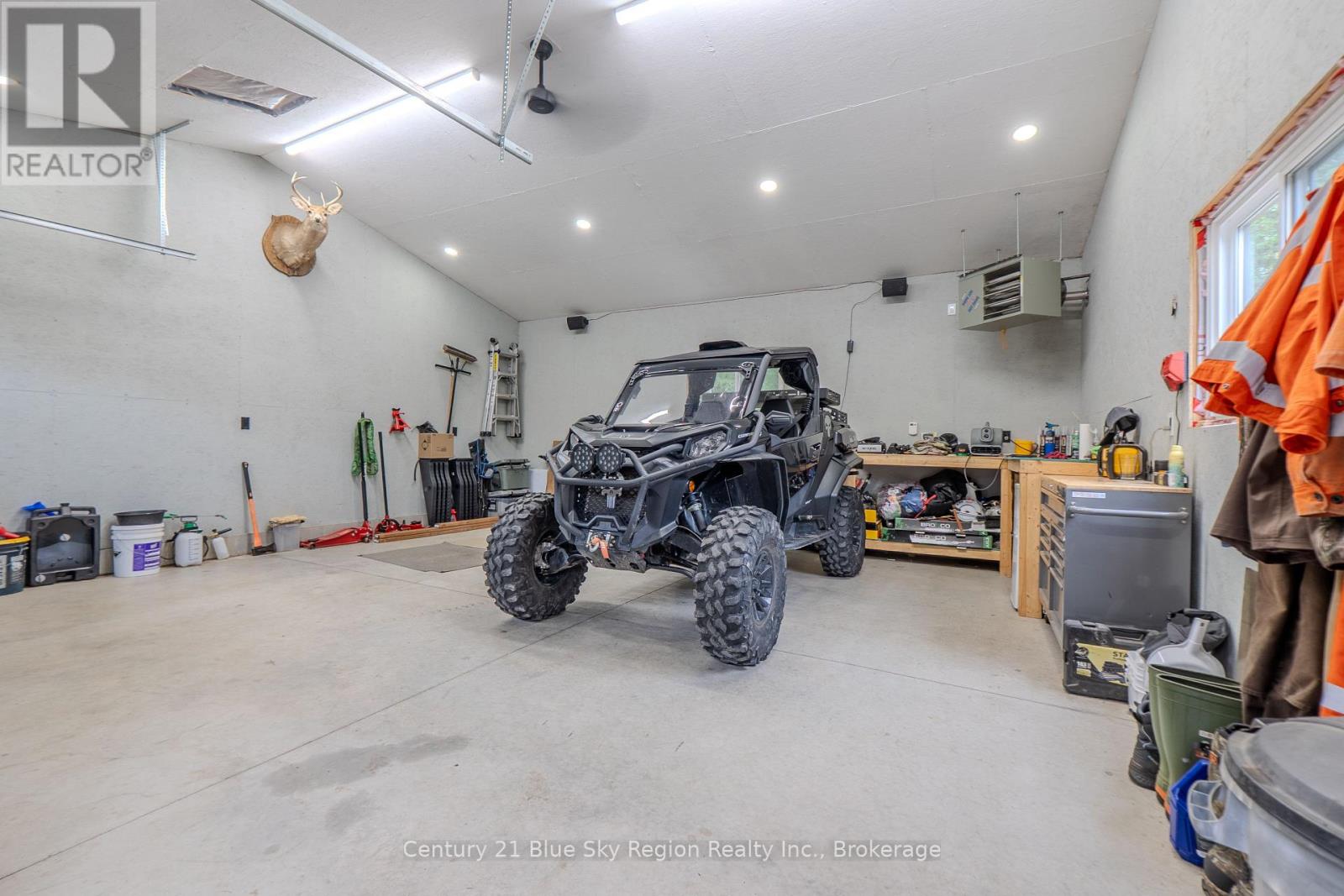 144 COLLINS DRIVE - 43