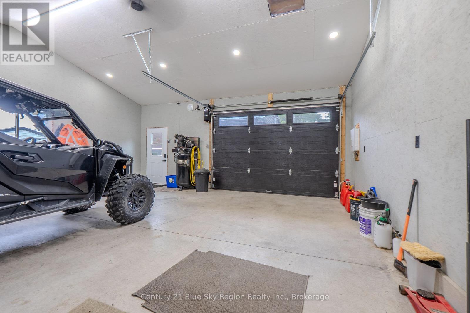 144 COLLINS DRIVE - 45