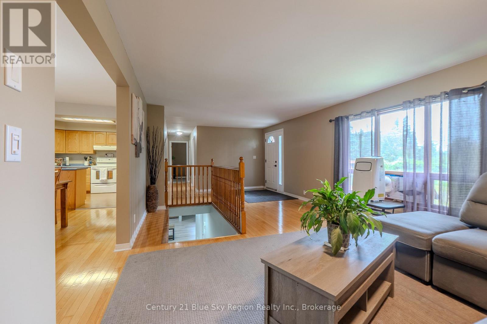 144 COLLINS DRIVE - 5