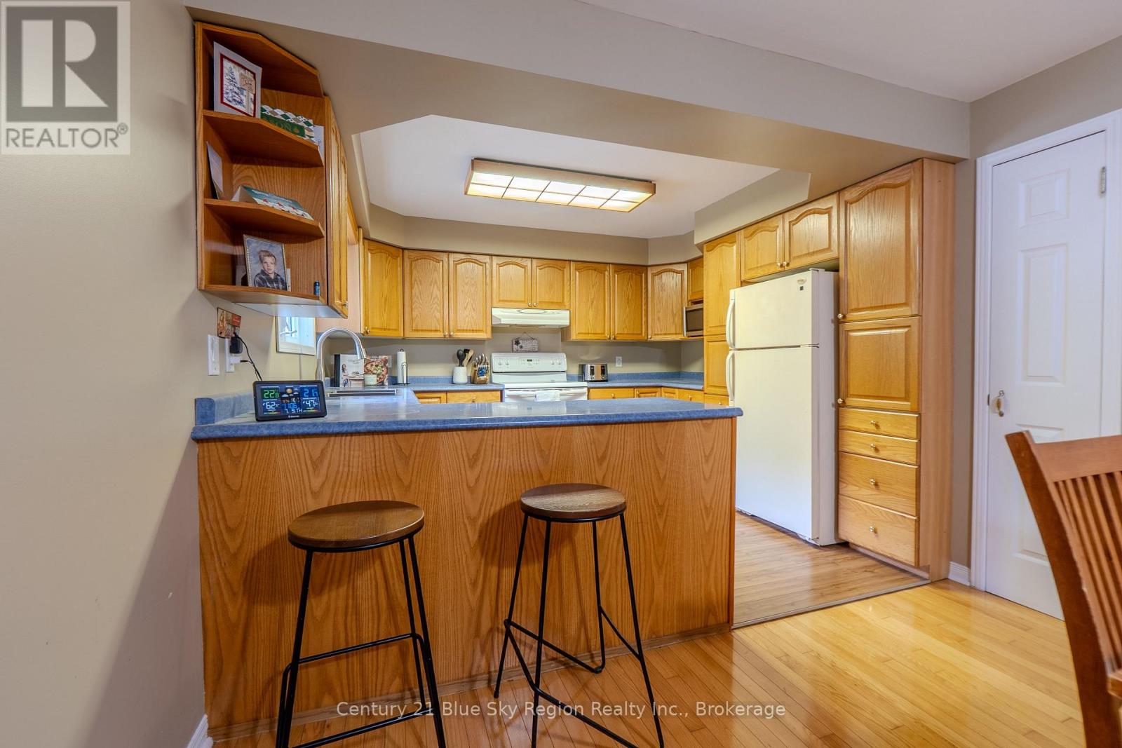 144 COLLINS DRIVE - 8