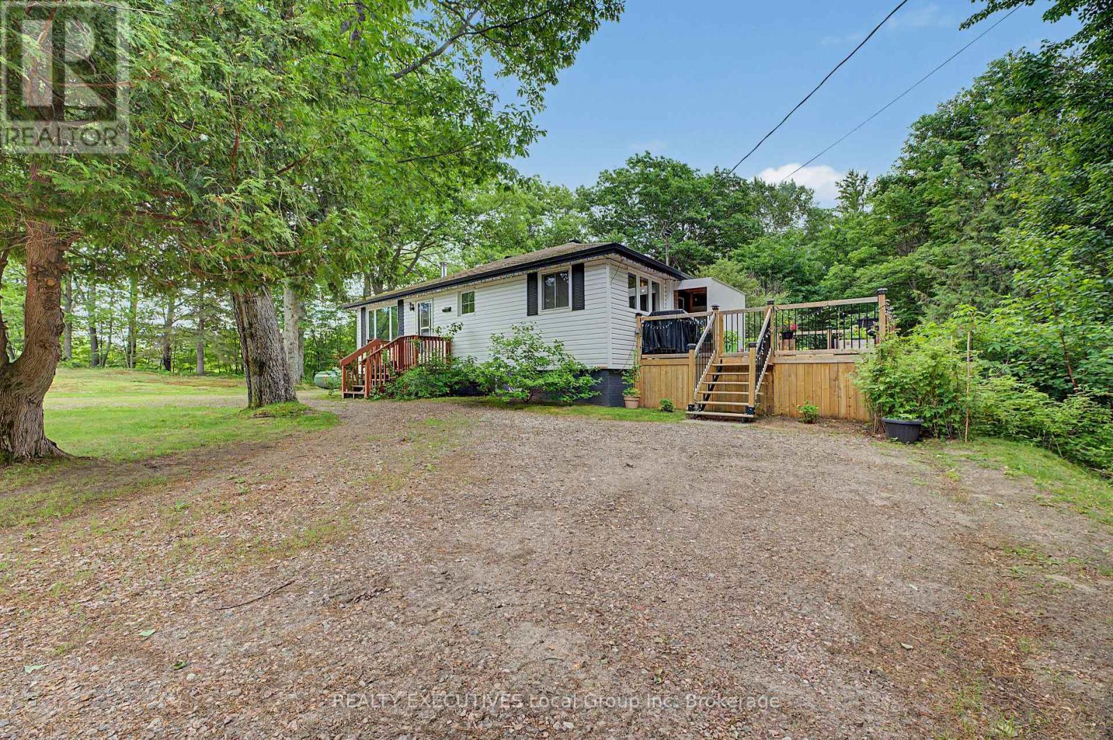 647 DERLAND ROAD - Image 3