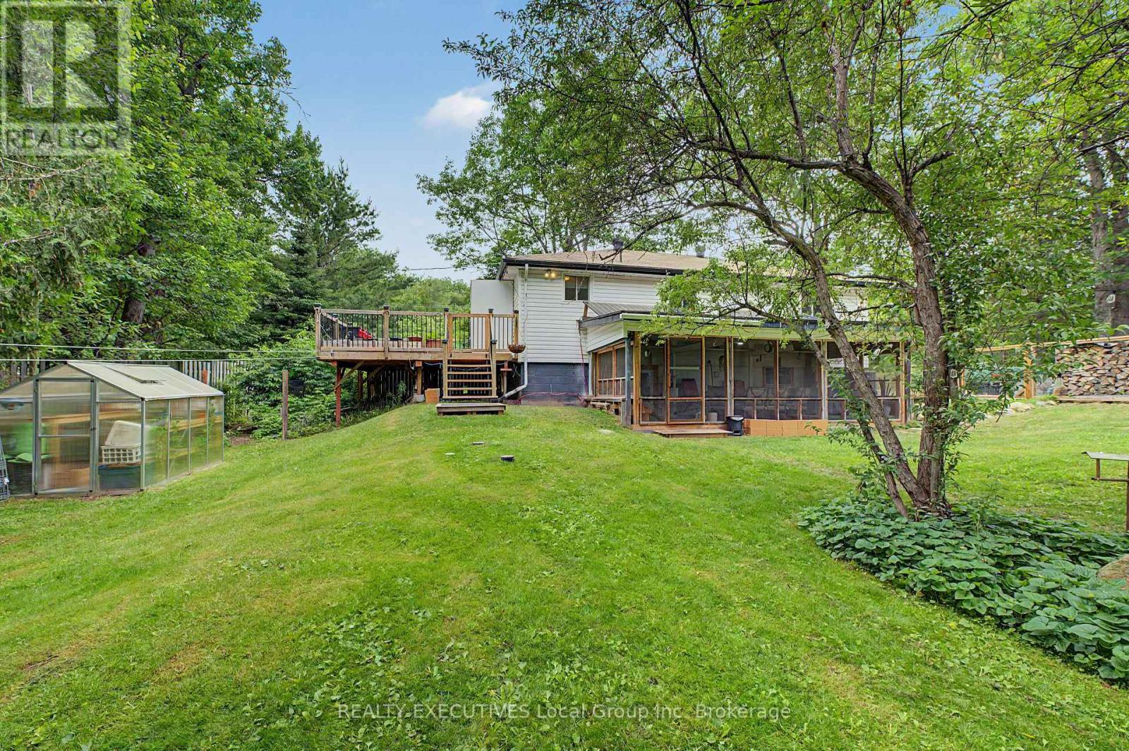 647 DERLAND ROAD - Image 37