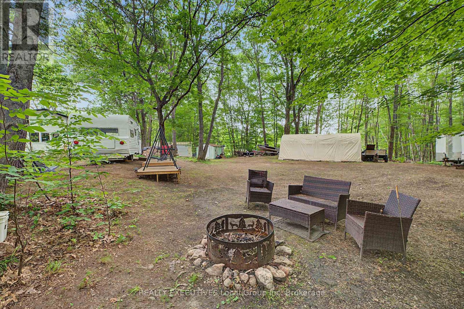 647 DERLAND ROAD - Image 42