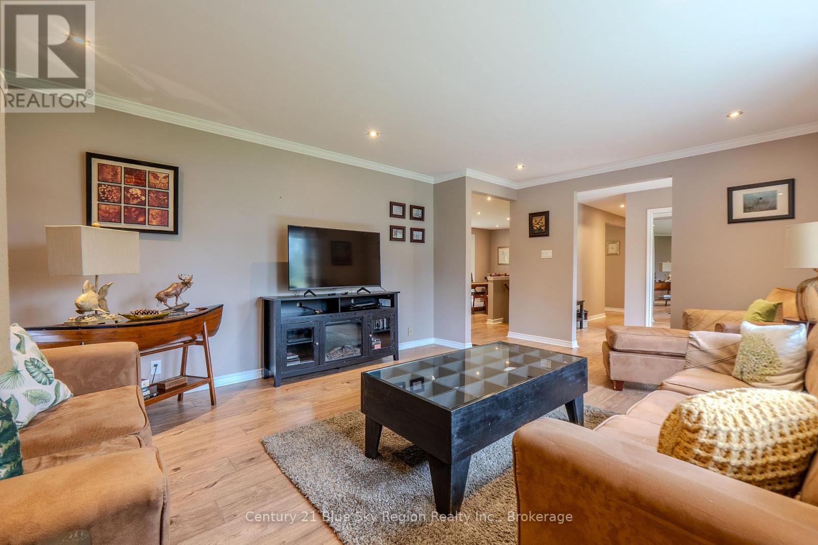 1532 HIGHWAY 17 E - 31