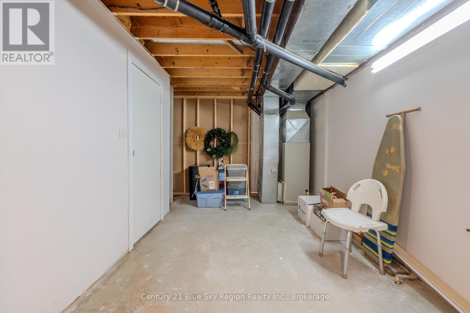 1532 HIGHWAY 17 E - 50