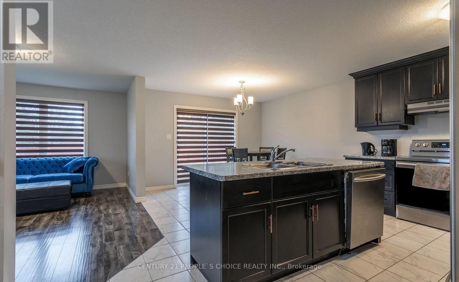 1 MINLER STREET - 16