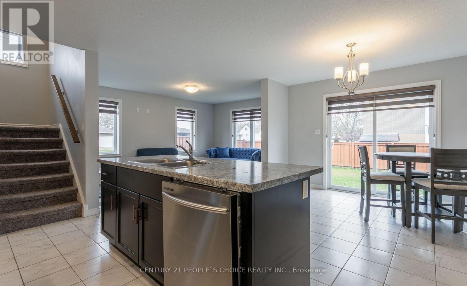 1 MINLER STREET - 18