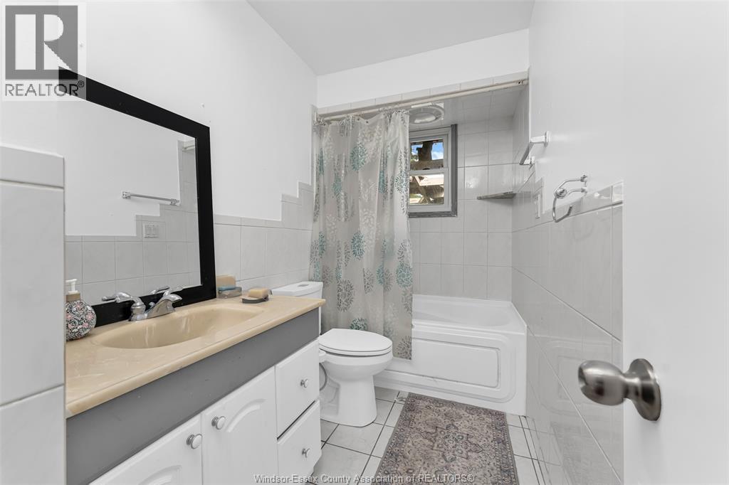 3150 FOREST GLADE - 21