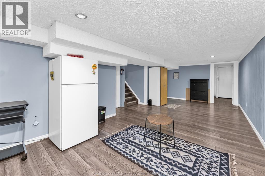3150 FOREST GLADE - 24