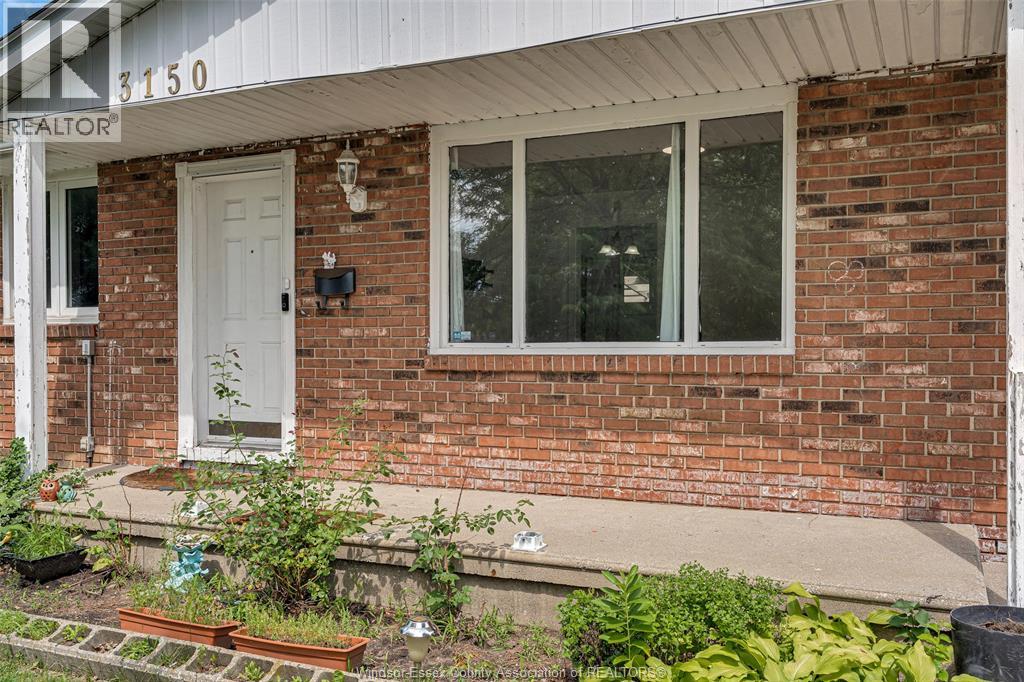 3150 FOREST GLADE - 5