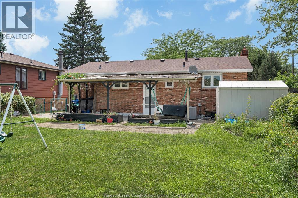 3150 FOREST GLADE - 8