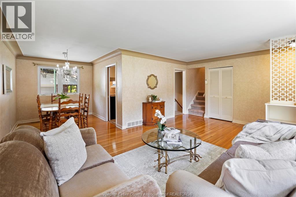 3659 BRUCE AVENUE - 4