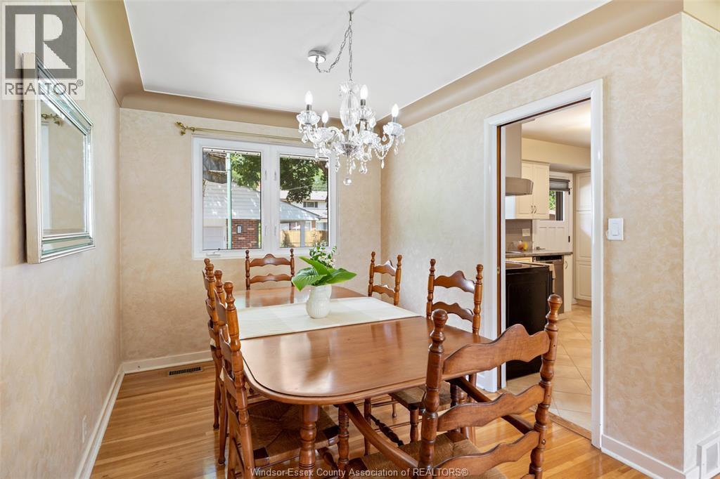 3659 BRUCE AVENUE - 5