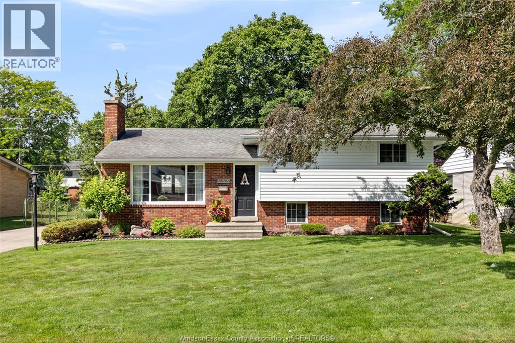 3659 BRUCE AVENUE - 1