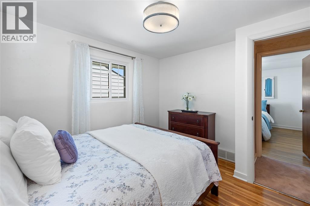 3659 BRUCE AVENUE - 10