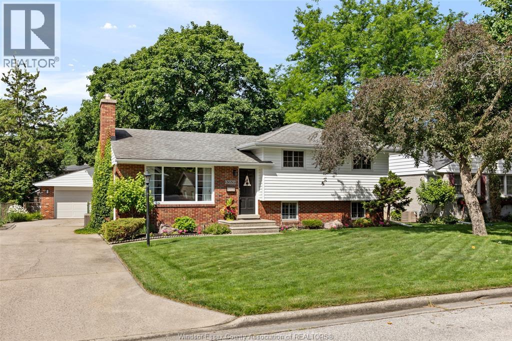 3659 BRUCE AVENUE - 2