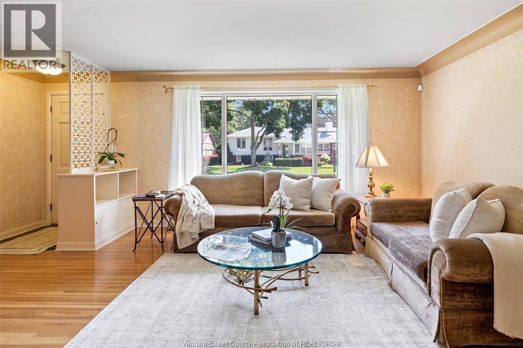3659 BRUCE AVENUE - 3