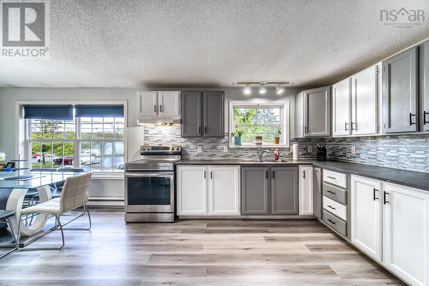 102 River Lane - 23
