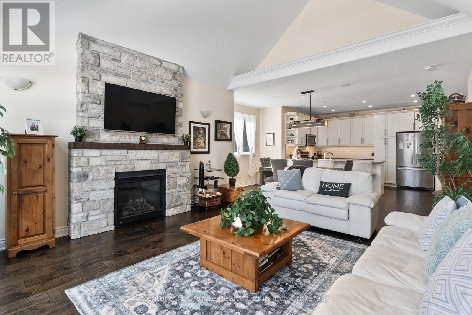 17 WEBB CIRCLE - 21