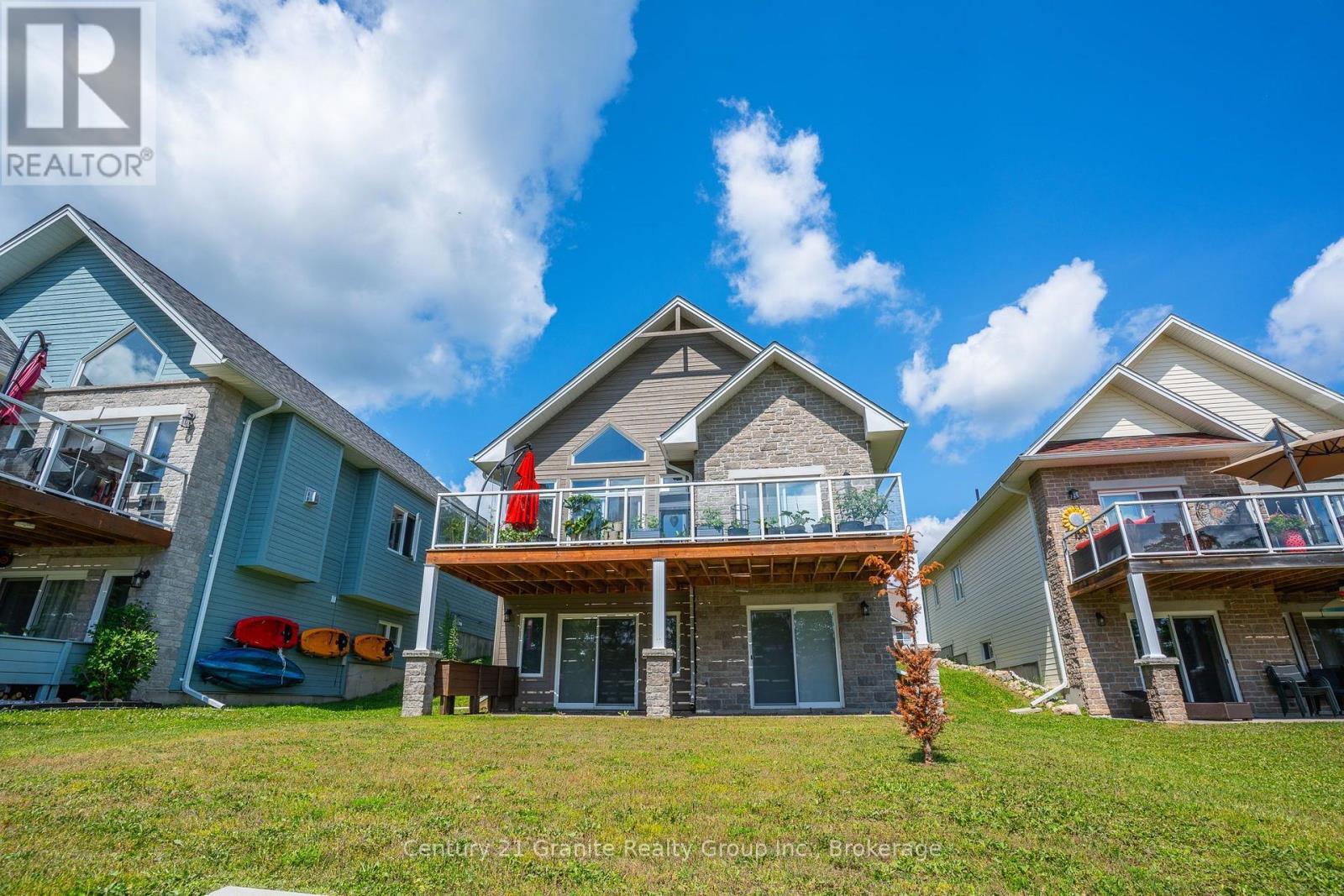 17 WEBB CIRCLE - 41