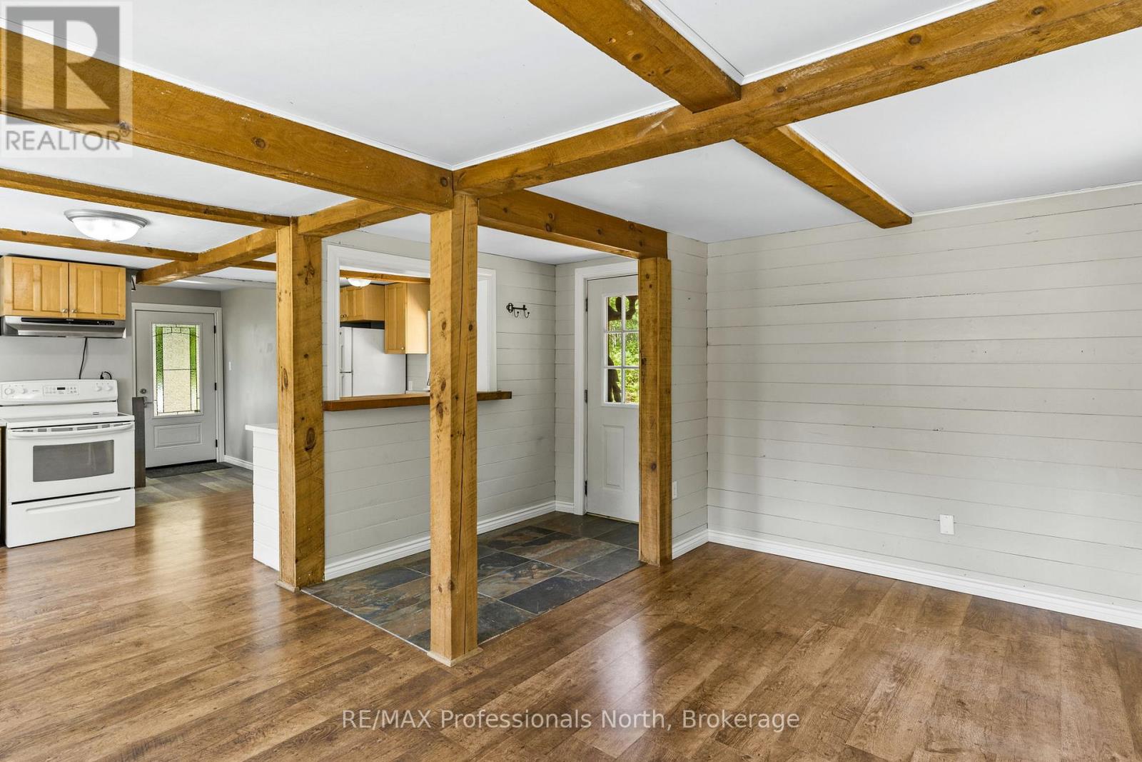 1468 BARRY LINE - 15