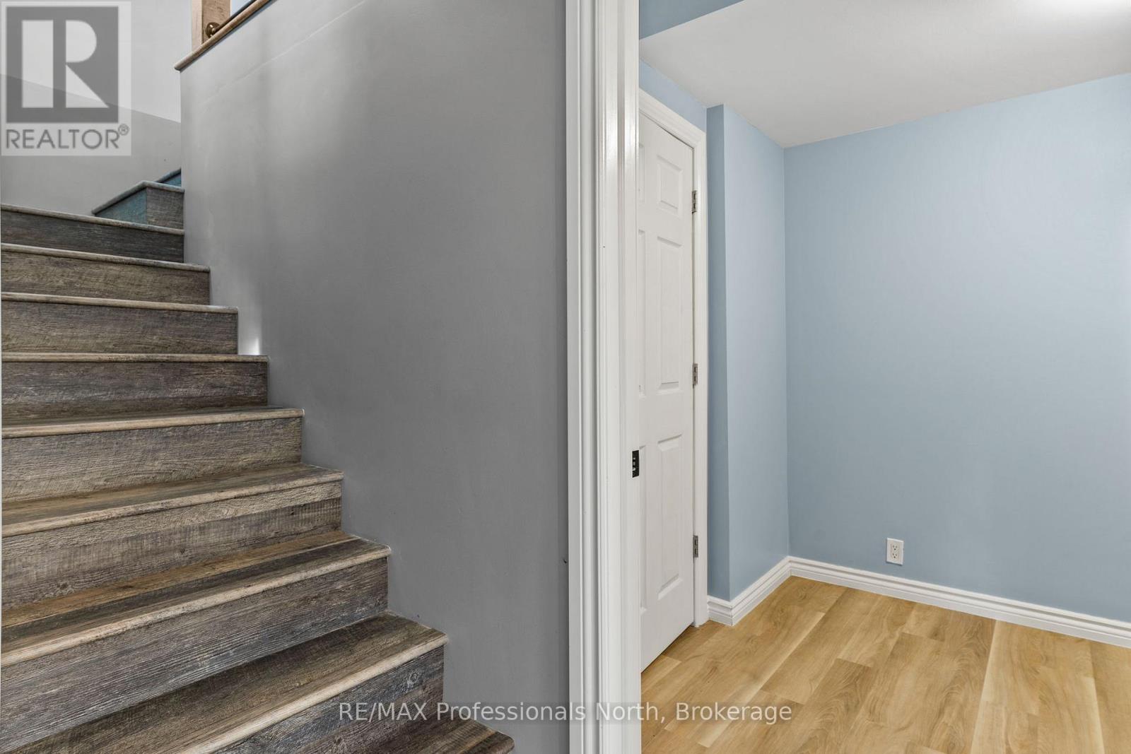 1468 BARRY LINE - 18