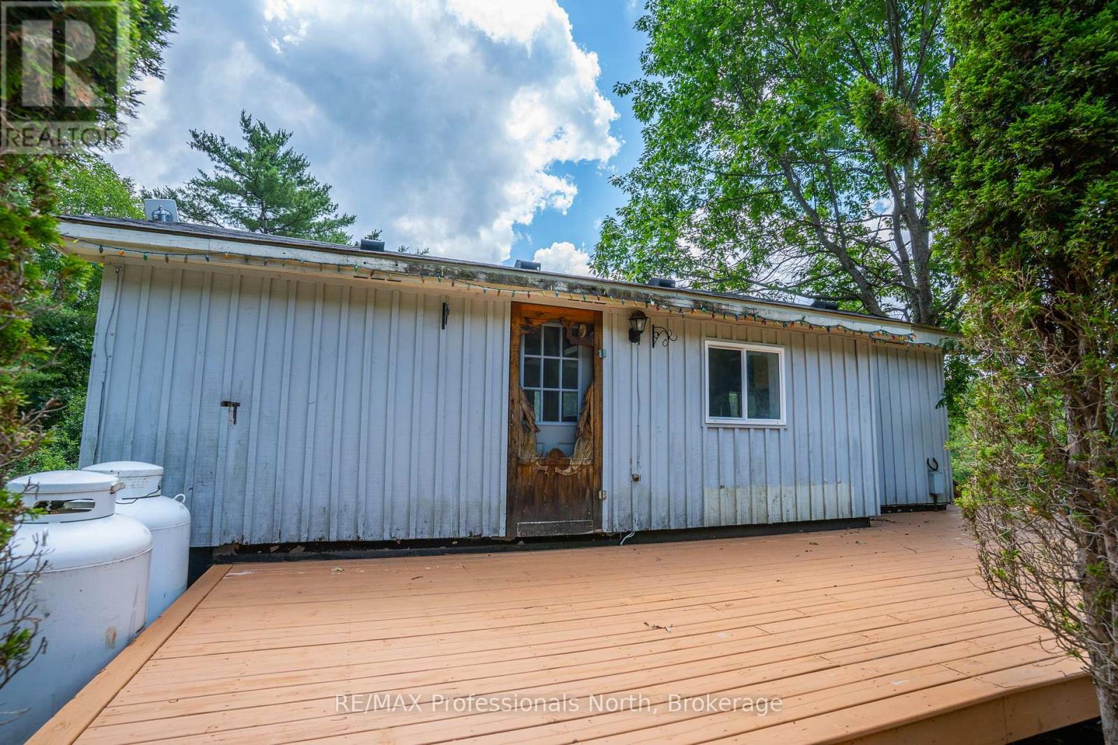 1468 BARRY LINE - 27