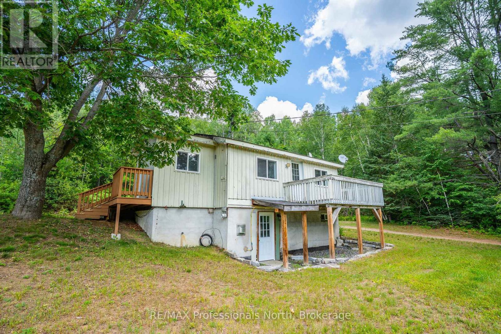 1468 BARRY LINE - 28