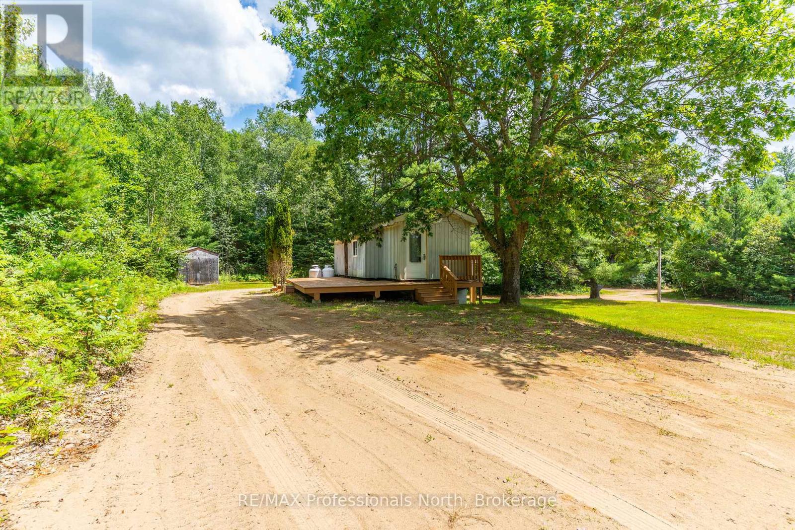 1468 BARRY LINE - 29