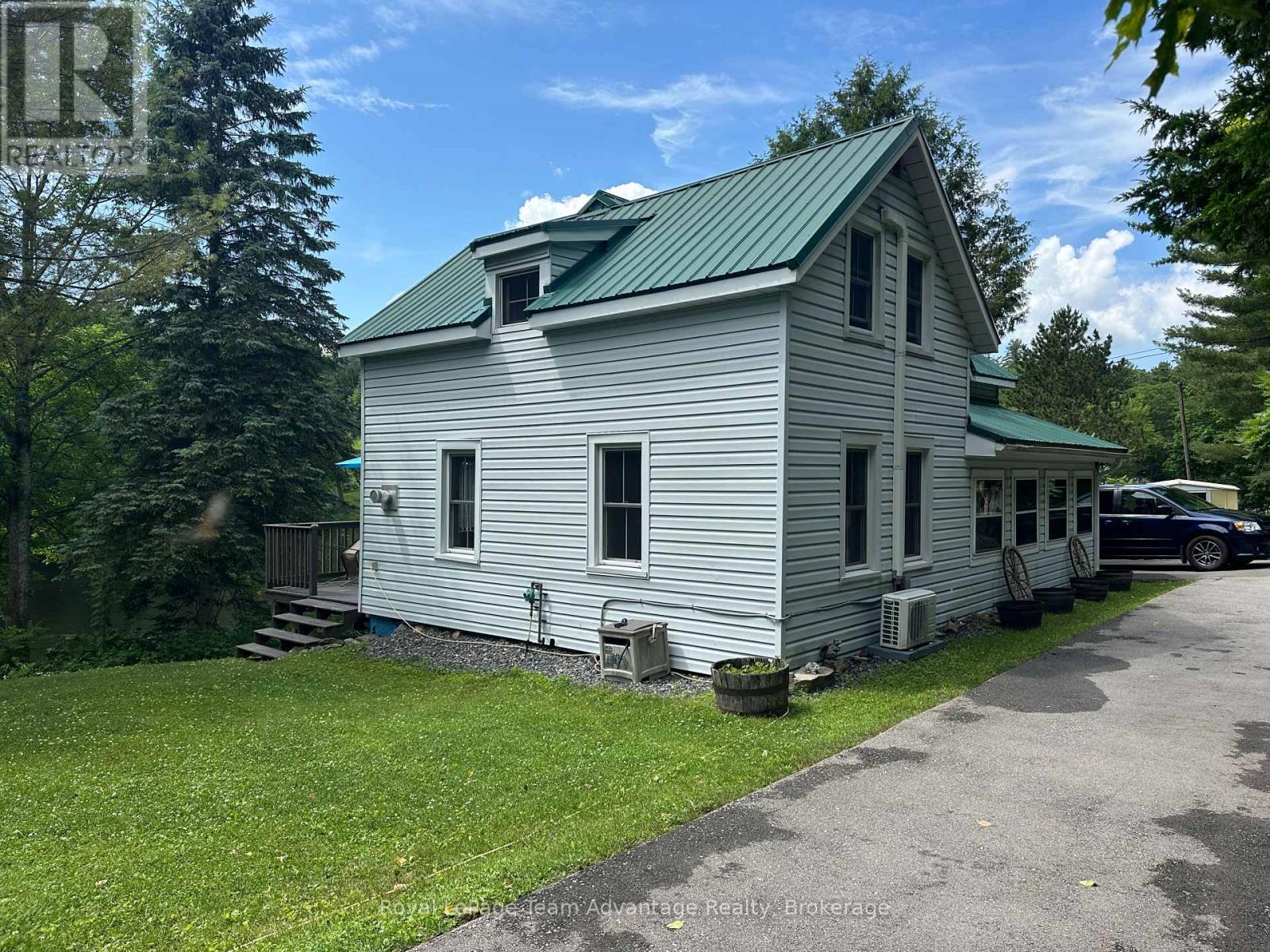27 BURNSIDE BRIDGE ROAD - 5
