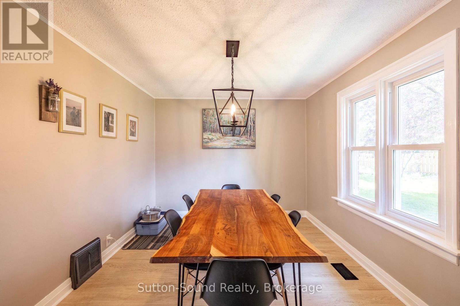 740 6TH STREET E - 10