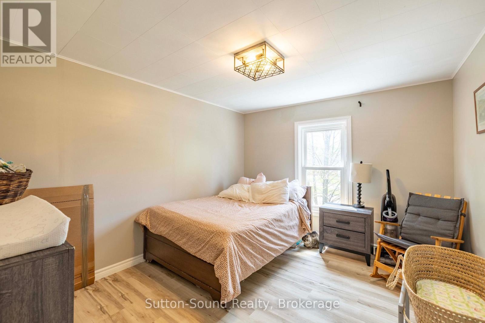 740 6TH STREET E - 20