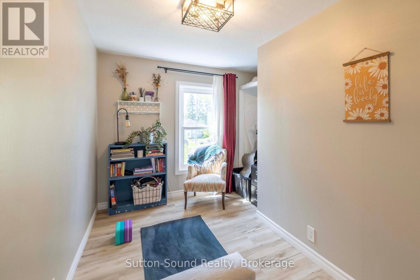 740 6TH STREET E - 21