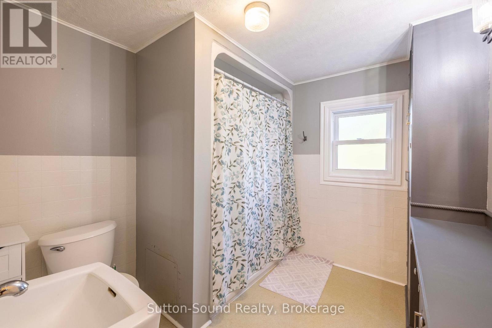 740 6TH STREET E - 22