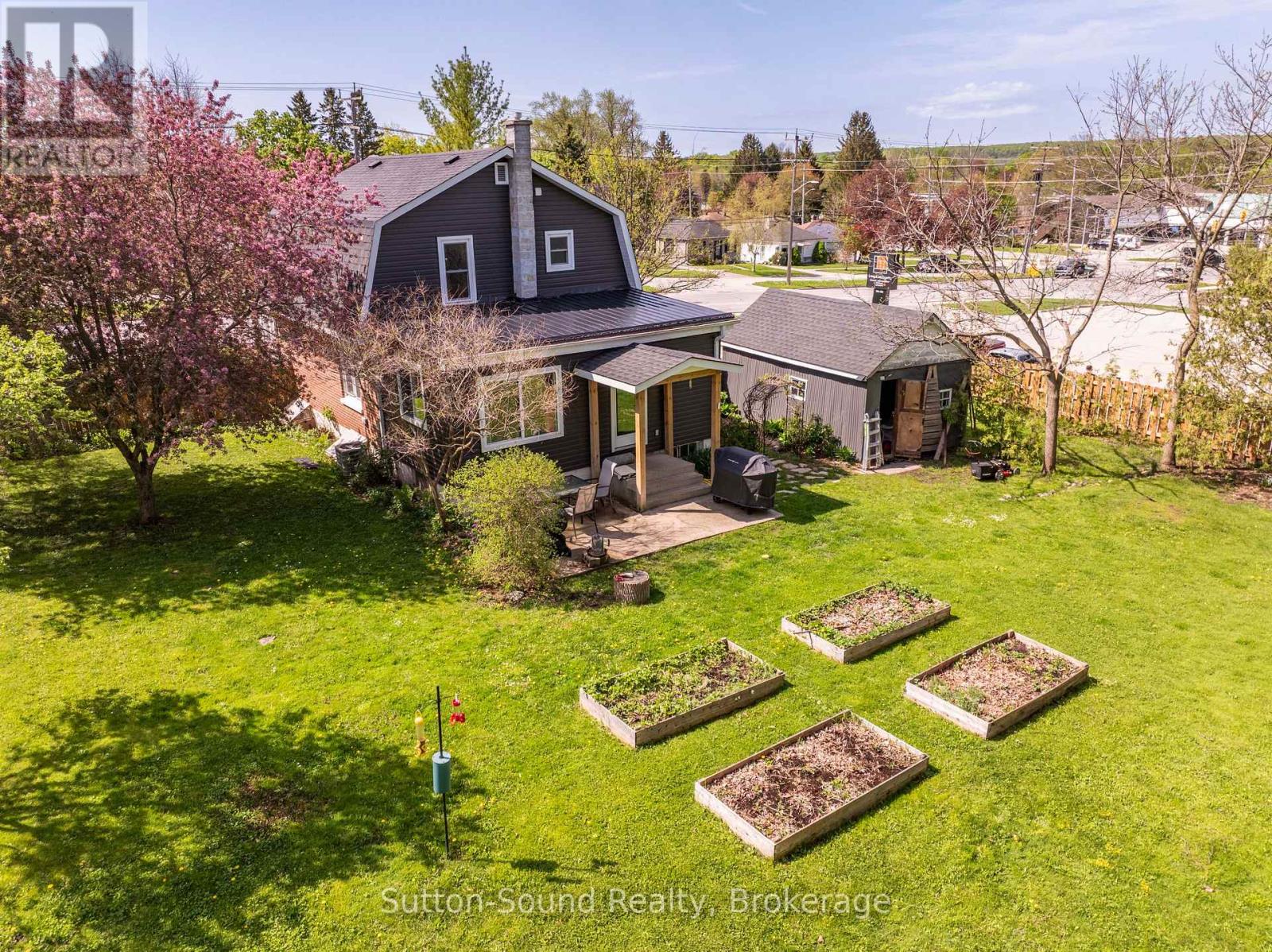 740 6TH STREET E - 28