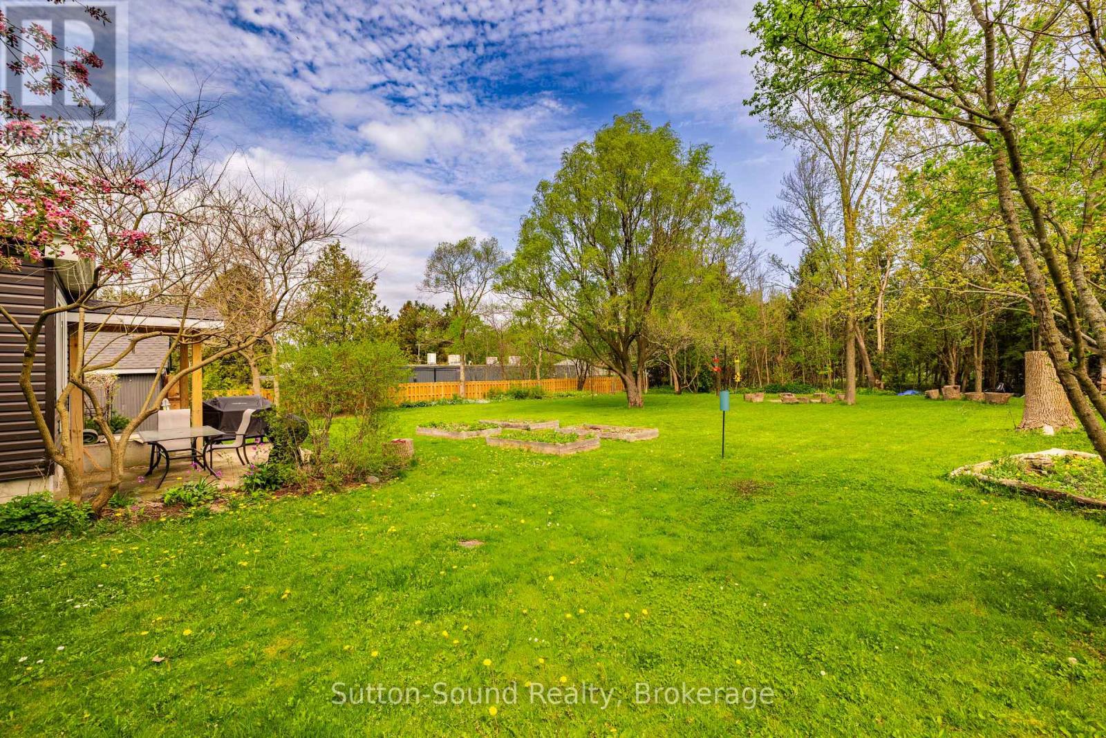 740 6TH STREET E - 33