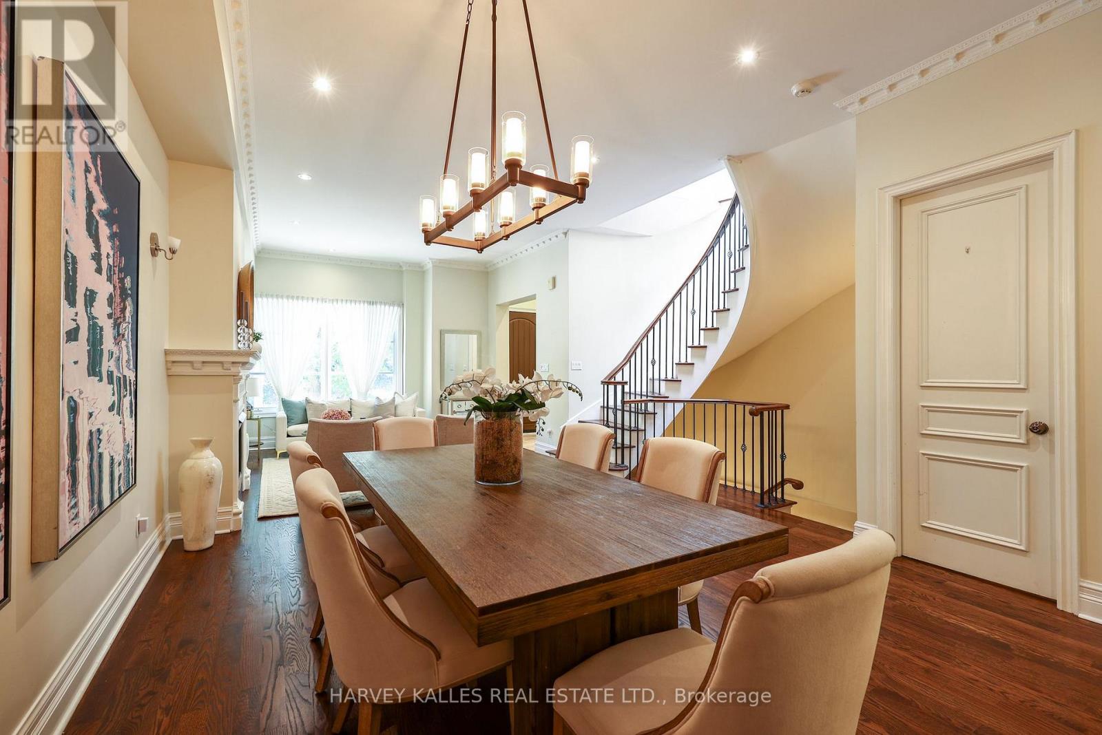 30 WALDER AVENUE - 12