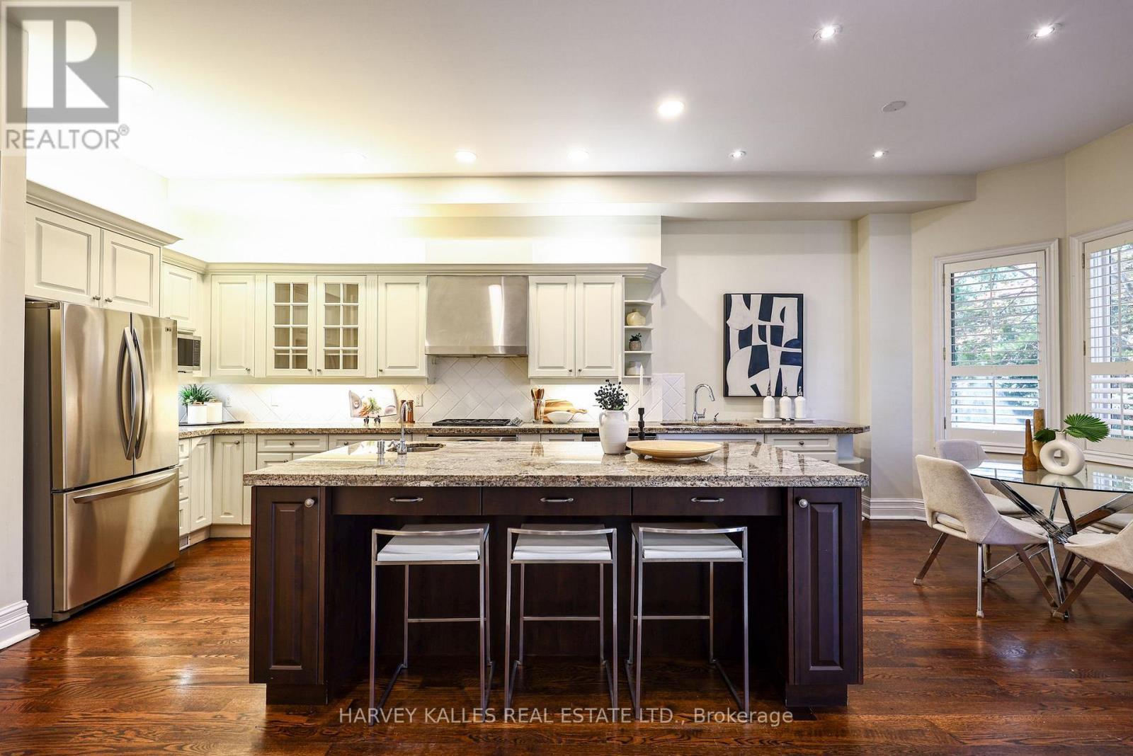 30 WALDER AVENUE - 18