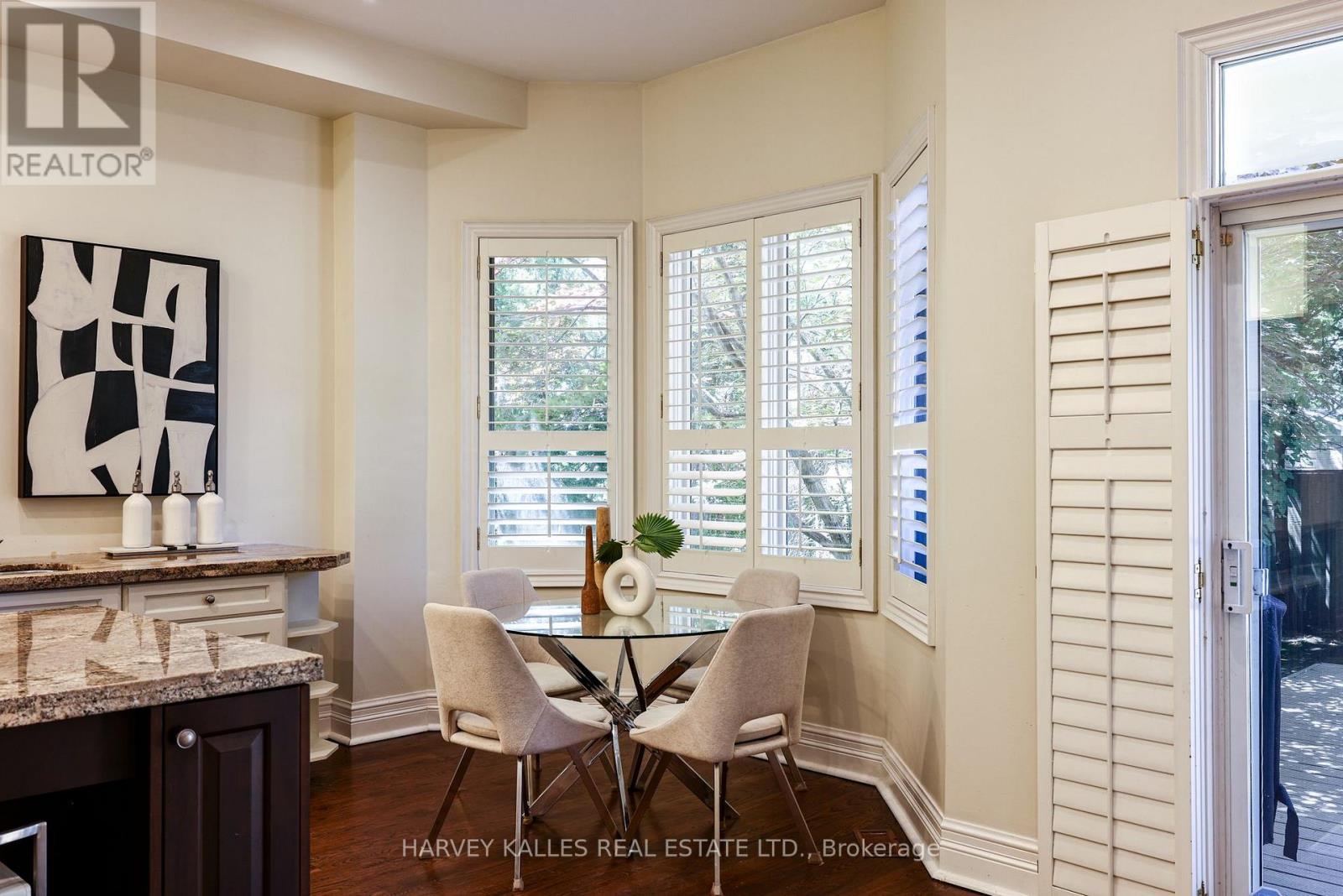 30 WALDER AVENUE - 20