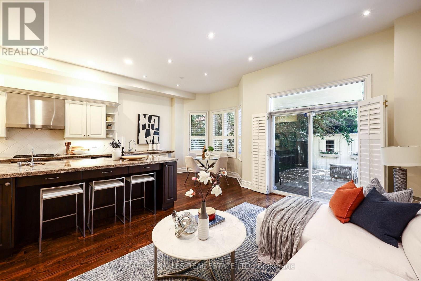 30 WALDER AVENUE - 23