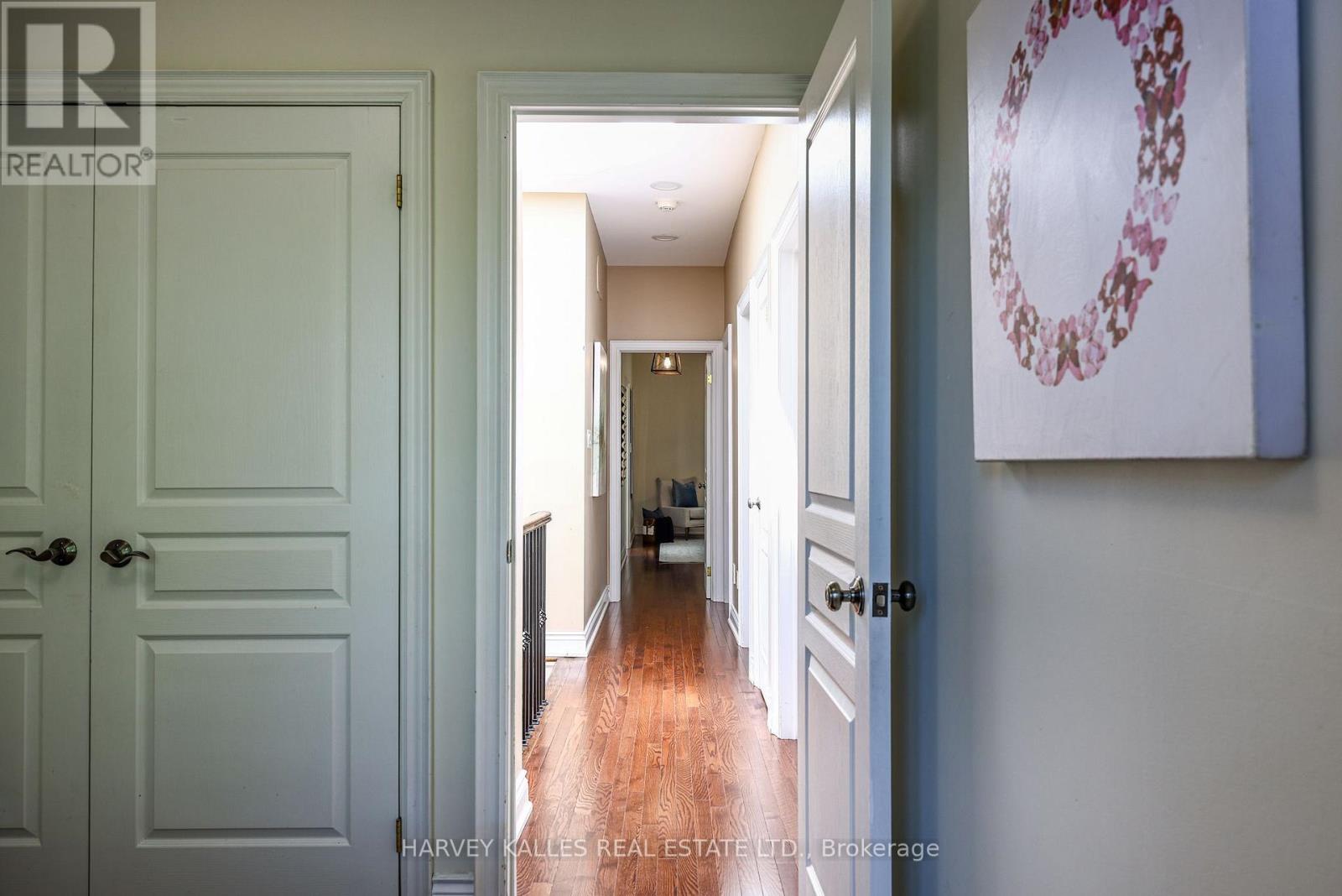 30 WALDER AVENUE - 36