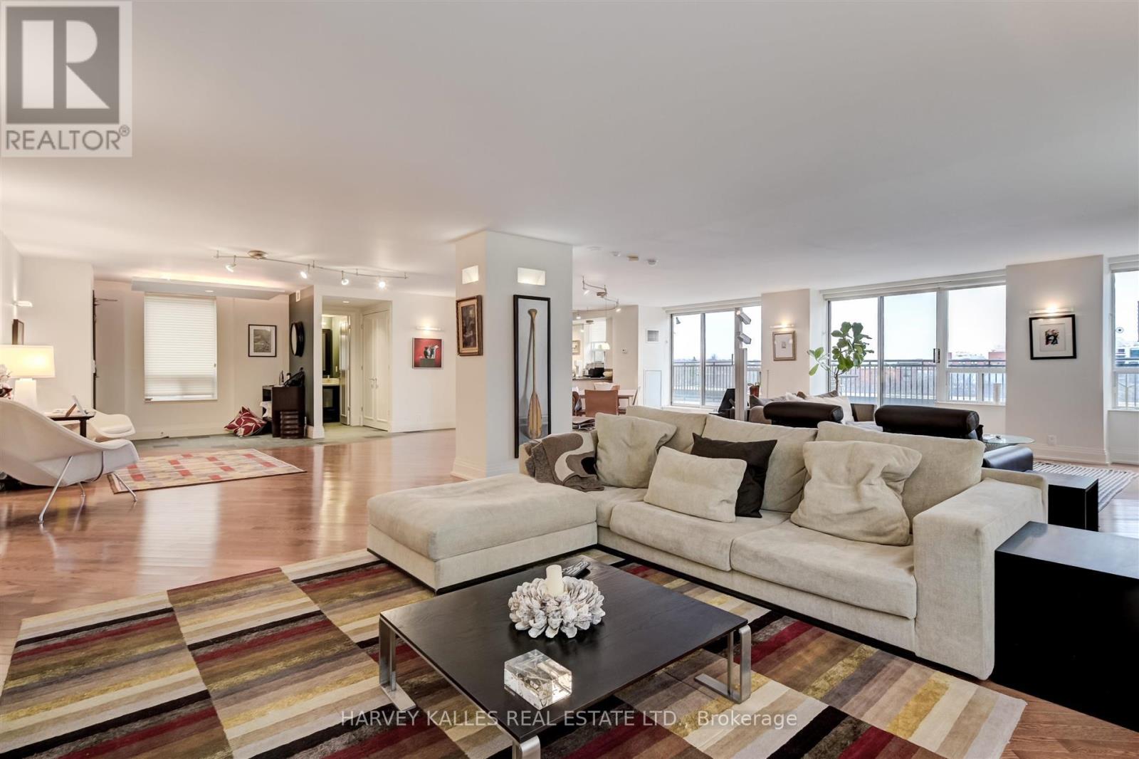 #708 99 AVENUE ROAD - 11