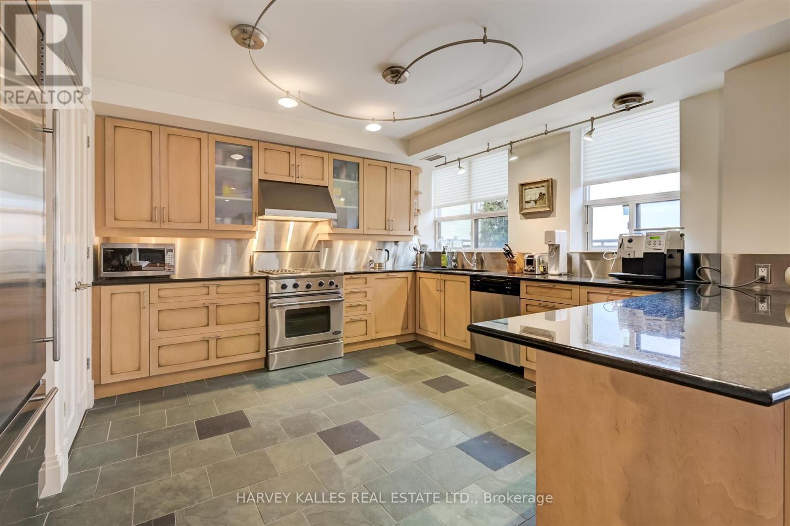 #708 99 AVENUE ROAD - 13