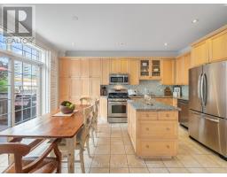 Family room - 255 Cocksfield Avenue, Toronto, ON M3H3T6 Photo 11