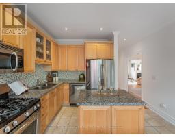 Eating area - 255 Cocksfield Avenue, Toronto, ON M3H3T6 Photo 13