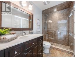 255 Cocksfield Avenue, Toronto, ON M3H3T6 Photo 25