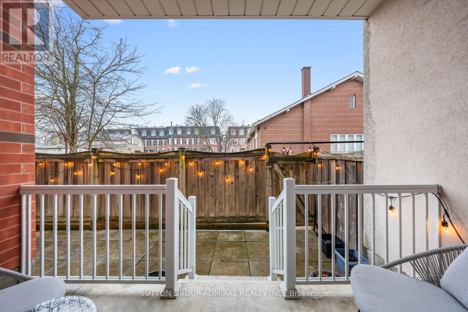 #102 9944 KEELE STREET - 12