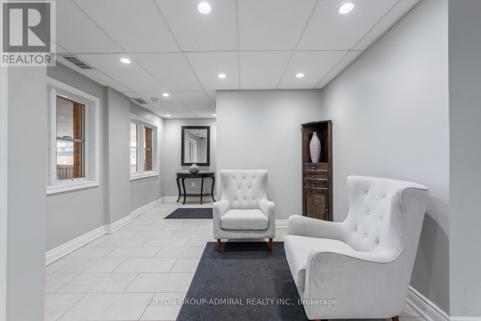 #102 9944 KEELE STREET - 20