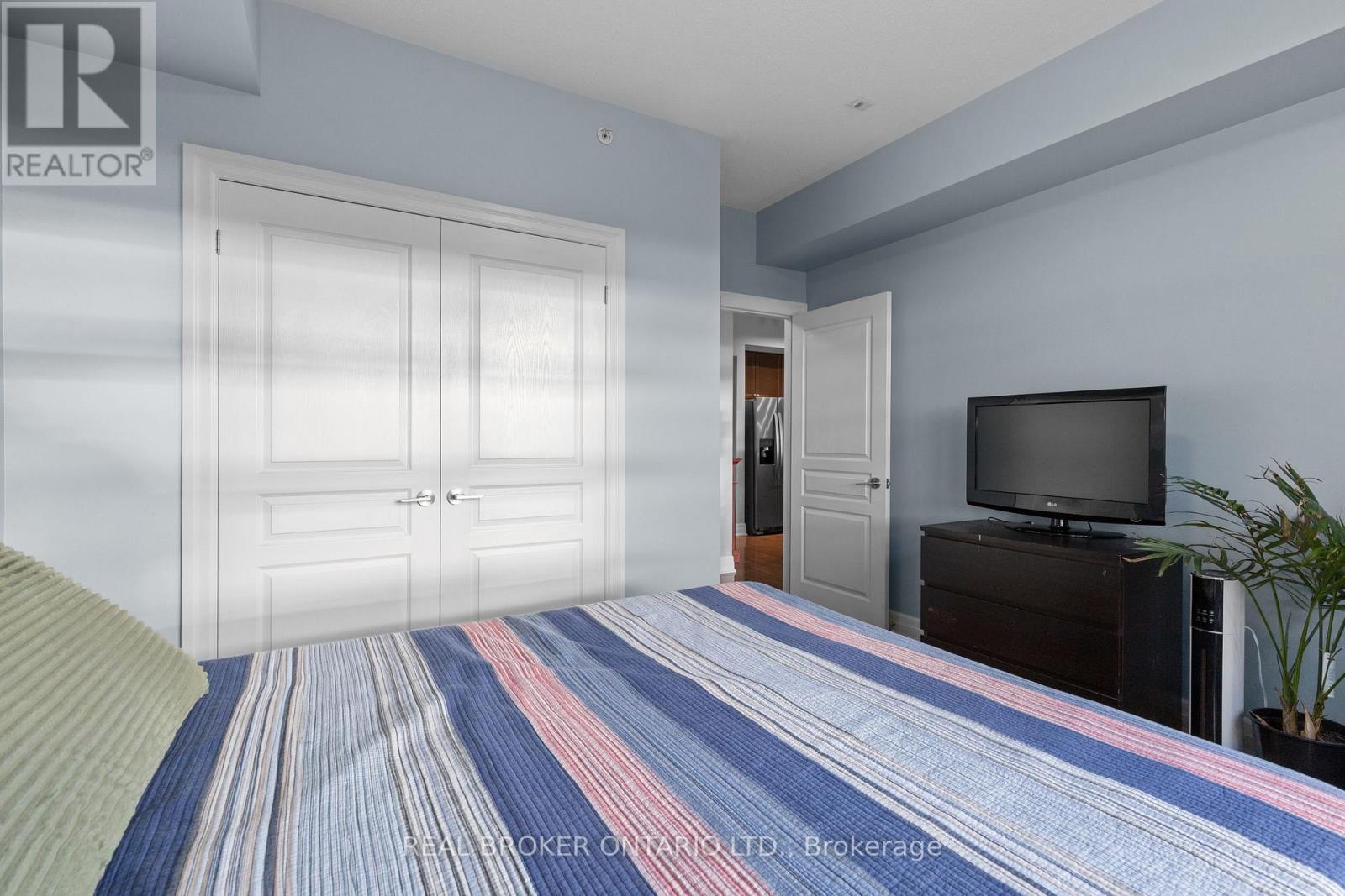 #302 1 SHIPYARD LANE - 15