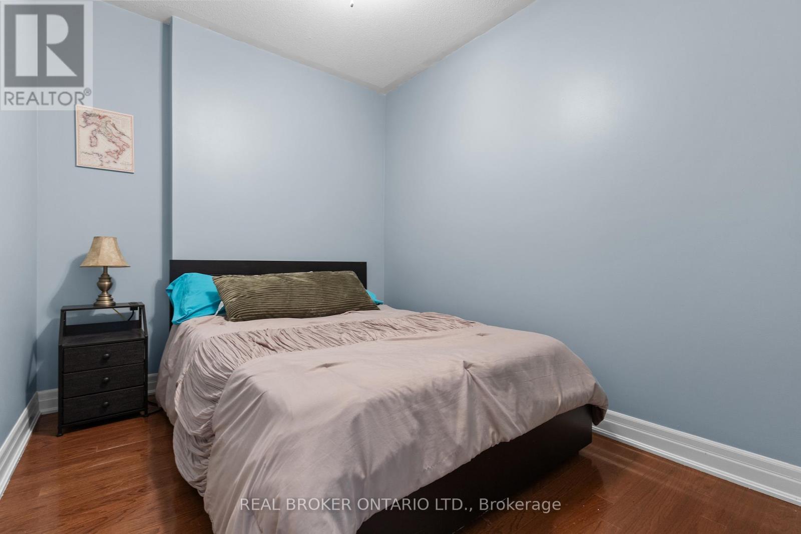 #302 1 SHIPYARD LANE - 18